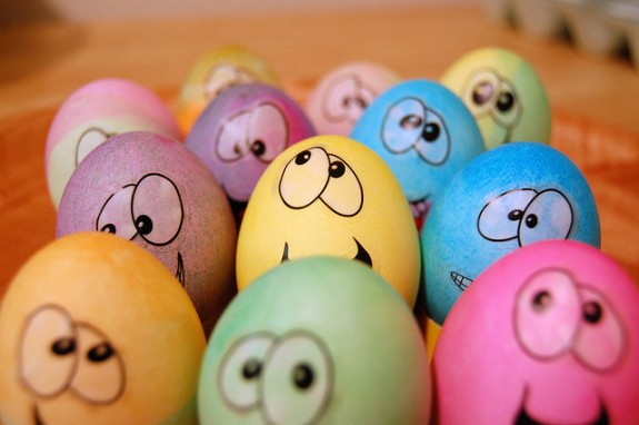 funny-colorful-easter-eggs-picture